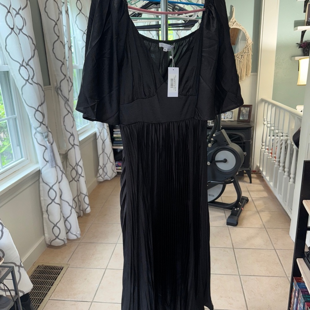 Aubree Baltic Born Black Midi Dress